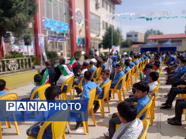 جشن عاطفه‌ها جشن همدلی دانش آموزان با دیگر کودکان نیازمند