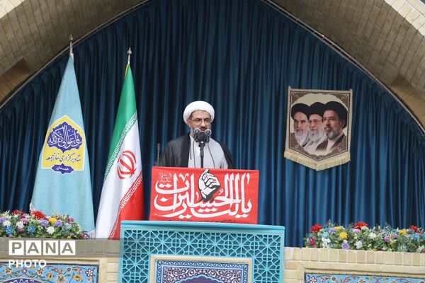 اقامه نماز جمعه همدان به امامت آیت‌الله شعبانی