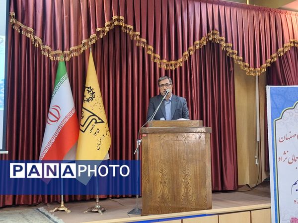  مراسم کلنگ‌زنی همزمان دو پروژه آموزشی در ناحیه چهار اصفهان