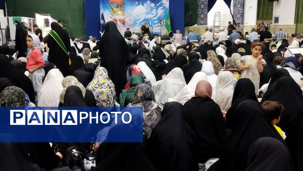 راز و نیاز مردم شهرستان اسلامشهر با خدای خود در روز عرفه