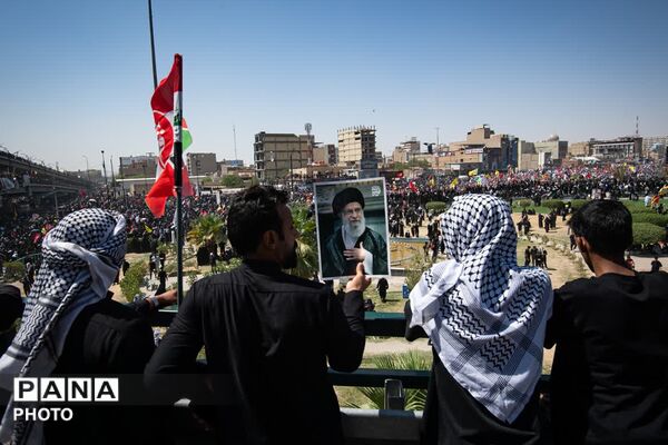 تشییع رهبر شهید انقلاب در کربلای معلی