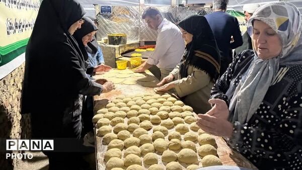 چراغ موکب‌ها در اجتماعات شبانه روشن است
