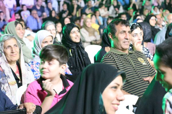 شبی متفاوت در کوهسنگی از سرودهای محمدی تا رصد ماه‌گرفتگی