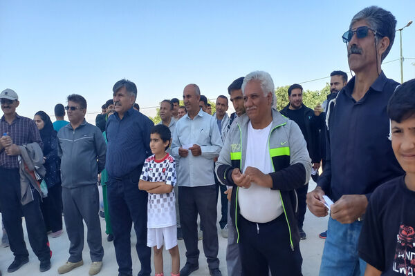  همایش پیاده‌روی خانوادگی در یاسوج  به‌مناسبت روز جهانی محیط زیست