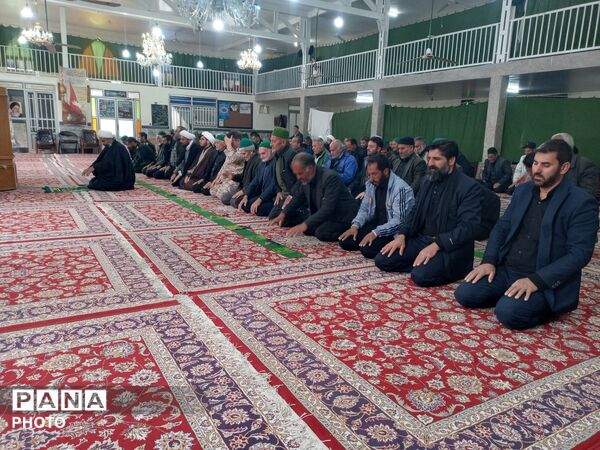 قرائت سوره فتح و اقامه نماز جماعت در مسجد جامع شهربار نیشابور 