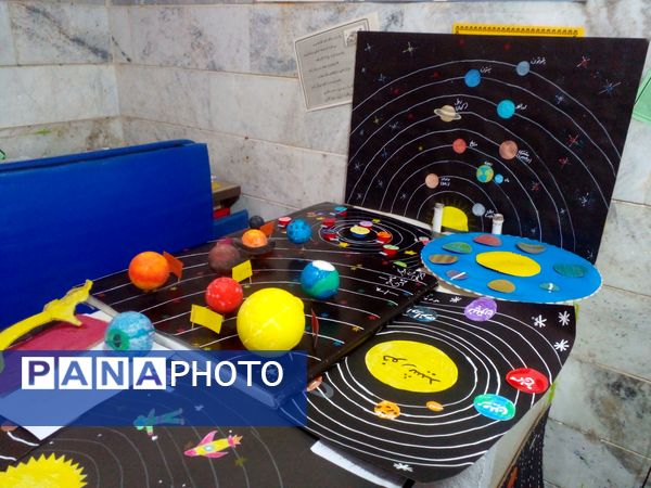 نمایشگاه کاردستی، کتاب‌های درسی و بازی و مهارت در دبستان هدی یک