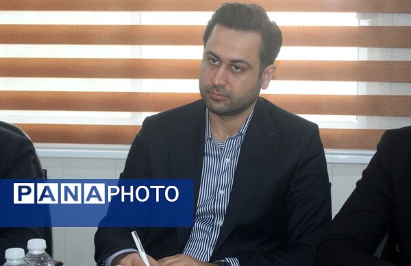 جلسه هم اندیشی شورای هماهنگی تشکل‌های دانش آموزی آموزش و پرورش استان بوشهر