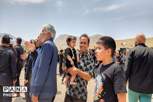 آیین باشکوه عزاداری امام حسین علیه السلام در روز عاشورای حسینی-۱
