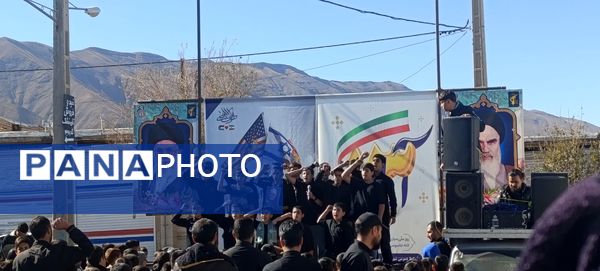 حضور پرشور و حماسه‌آفرین دانش‌آموزان نسر در راهپیمایی یوم‌الله ۱۳ آبان