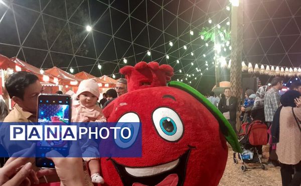 طعم و رنگ پاییز در باغ مشهد