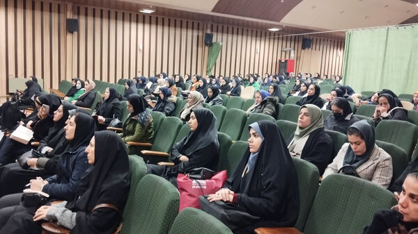 جلسه هم افزایی رابطان مشاور در کانون امام علی(ع) ناحیه یک کرج
