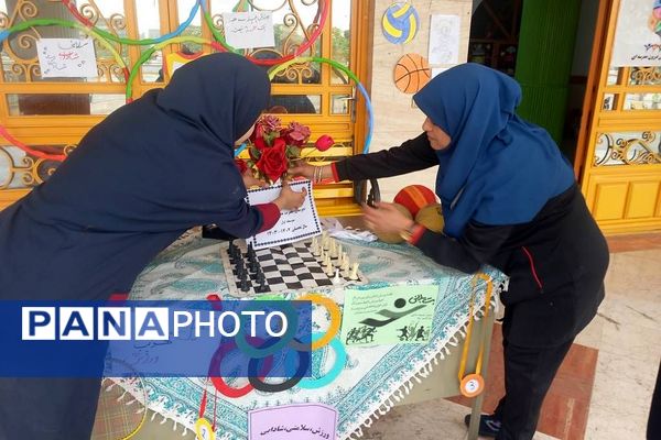 هنرنمایی دانش‌آموزان در رشته‌های ورزشی به‌مناسبت هفته تربیت‌بدنی در ناحیه 2 شهرری 