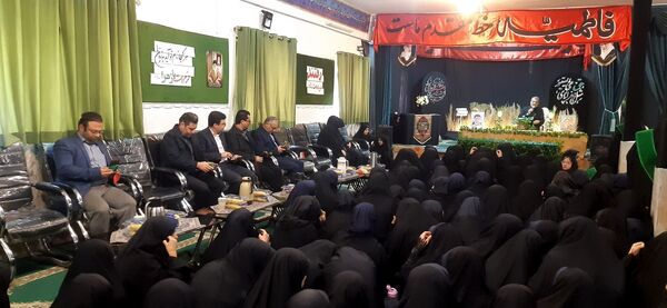  مراسم استقبال و تشییع شهید گمنام در دبیرستان شاهد زکیه ناحیه یک 
