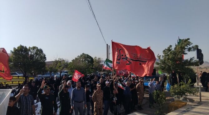 مراسم نمادین وداع با رهبر شهید ایران