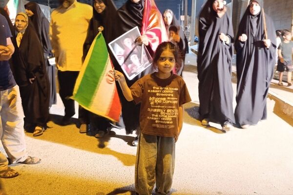 تجمع باشکوه مردم بندرعباس در حمایت از رهبری انقلاب