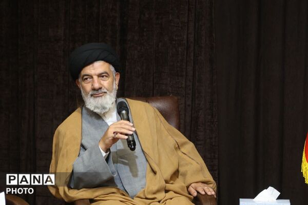 نشست هماهنگی برگزاری تجمعات شبانه «ملت مبعوث» در همدان 