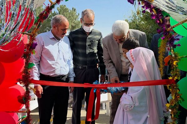 آیین افتتاحیه زمین چمن مصنوعی دبستان اسماعیل سامنی ناحیه ۲ بهارستان