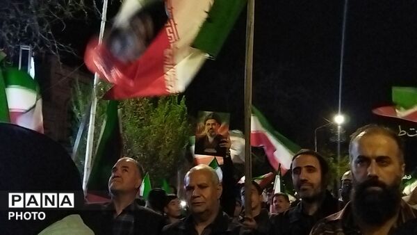 از پیر تا کودک برای حفظ  وطن آمدند-۱