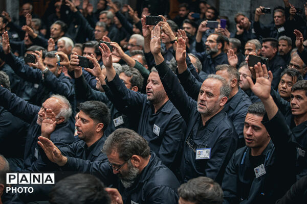 عزاداری اصناف و بازاریان مشهد در حرم مطهر رضوی