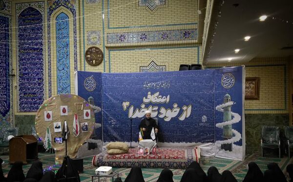اعتکاف دختران نسل آفتاب