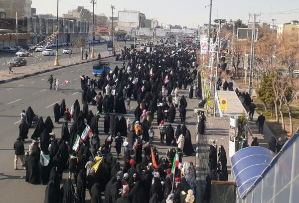 تجمع مردم غیور، انقلابی و ولایتمدار اسلامشهر در جشن ۴۶ سالگی انقلاب اسلامی