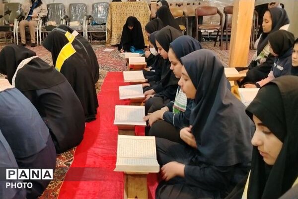 اجلاسیه نماز همراه با محفل انس با قرآن کریم در مسجد ابوالفضلی نیشابور 
