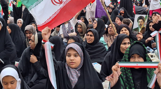 زمزمه میثاق فاطمی در روز دختر