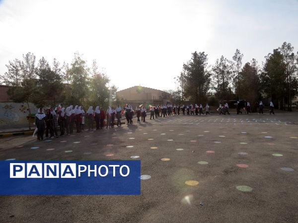 نشاط و شادابی دانش‌آموزان در مدرسه شهید هاشمی‌نژاد خاتم