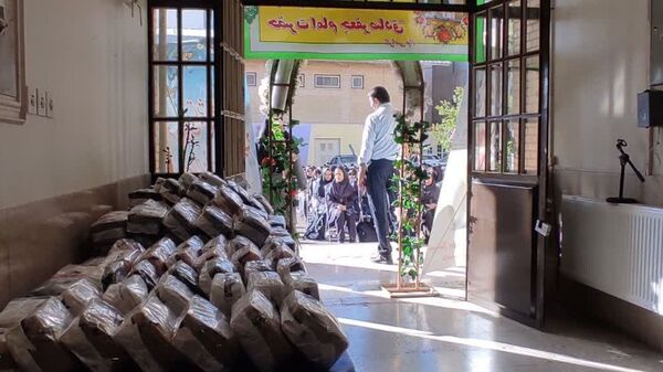  آغاز سال تحصیلی در دبیرستان فرزانگان یک شیراز