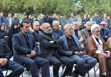 اولین سالگرد شهید محمد کاظمی با حضور وزیر آموزش و پرورش در بهشت رضای مشهد