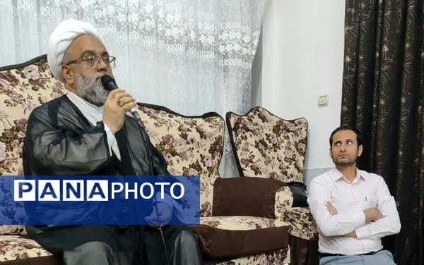 محفل قرآنی چهل شب با چهل شهید در بیت معظم شهدا شهرستان کاشمر 