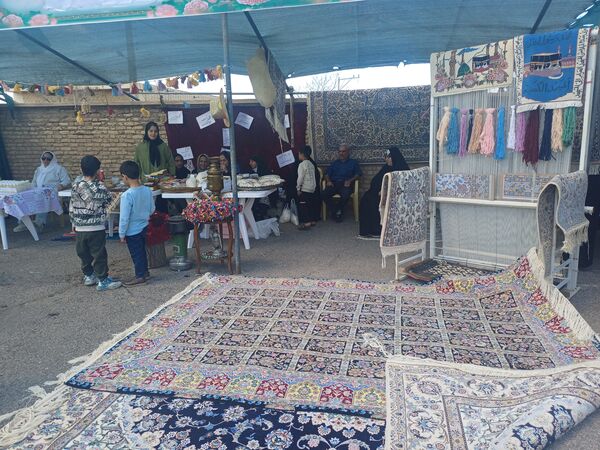 جشنواره و نمایشگاه بومی و محلی بهار در بهار روستای جندابه