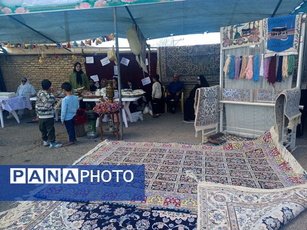جشنواره و نمایشگاه بومی و محلی بهار در بهار روستای جندابه