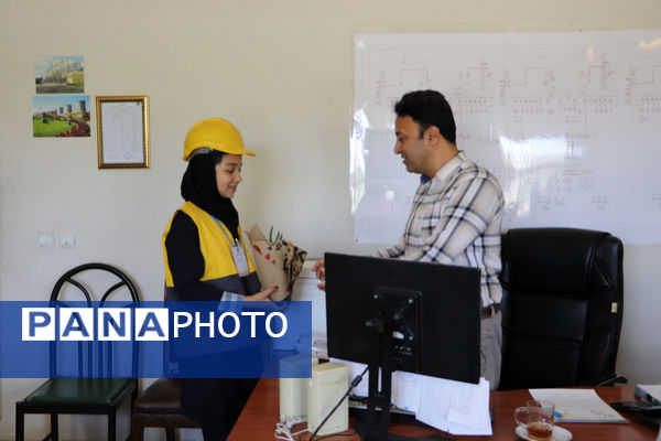 آیین تجلیل از سفیران انرژی برتر نیروگاه سیکل ترکیبی در شهرستان شیروان