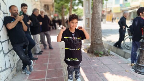 حضور پرشور کودکان و نوجوانان یاسوجی در روز عاشورا 