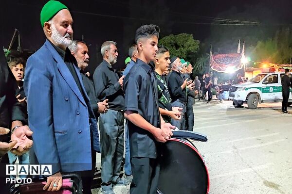 هیئت زنجیر زنی در هشتمین شب از ماه محرم الحرام در حسینیه شهدای شهر بار