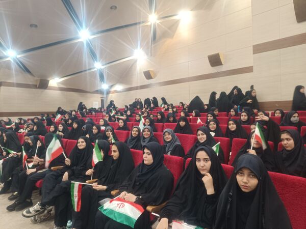 برگزاری اختتامیه دهمین دوره جشنواره فرهنگی هنری یاران شیدایی