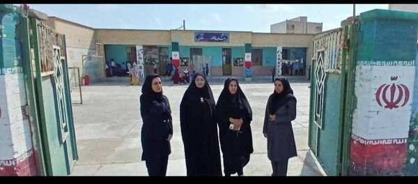 طنین «زنگ دوستی» در مدارس جاسک