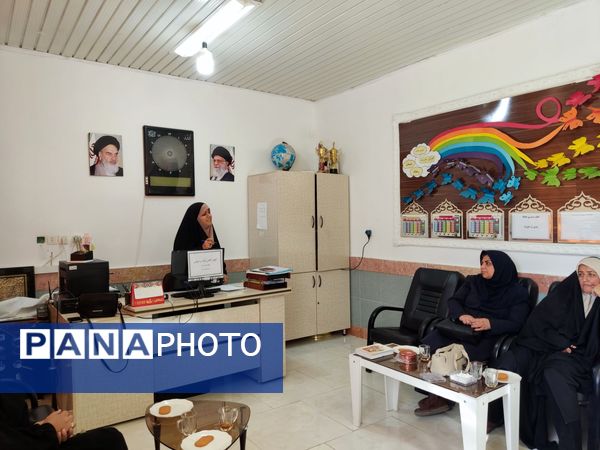 اولین جلسه انجمن اولیا و مربیان در دبستان رضای ۸ طرقبه شاندیز