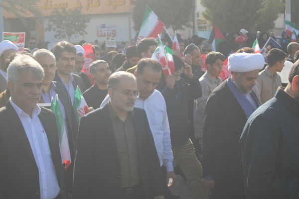 شکوه حضور مردم بوشهر در راهپیمایی ۲۲ بهمن