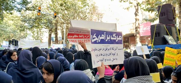 حضور پرشور مردم در راهپیمایی ۱۳ آبان طرقبه