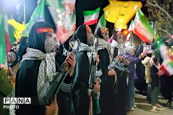 شیعه امام خود را تنها نمی گذارد 