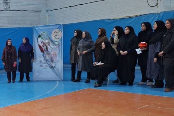 نشاط، رقابت و همدلی در جشنواره ورزشی مدیران مدارس ابتدایی قرچک