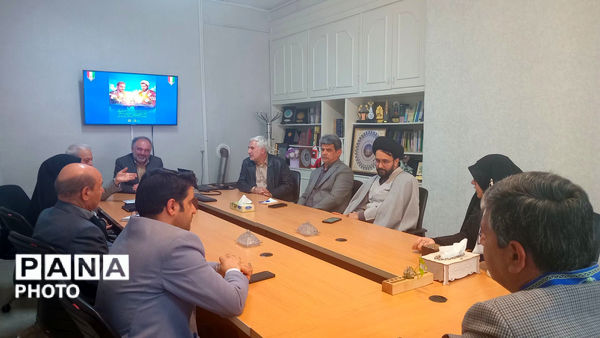 بازدید مدیرکل آموزش و پرورش خراسان رضوی از حوزه معاونت پرورشی و فرهنگی 