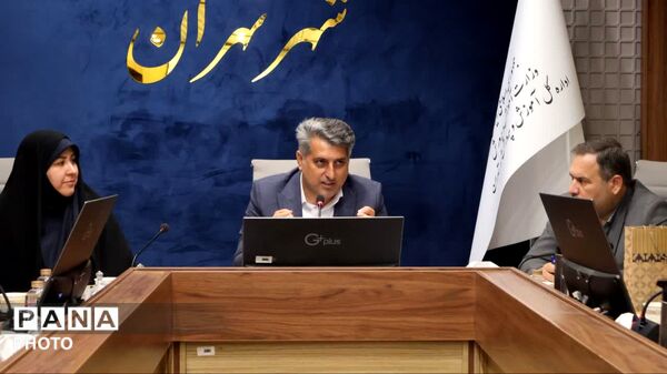 تجلیل از طلایه‌داران تشکیلاتی شهر تهران