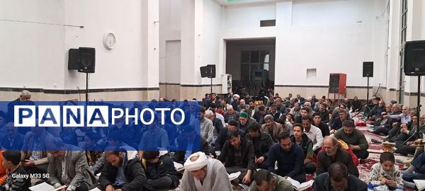 محفل انس با قرآن کریم در آستان مقدس امامزاده سید لطیف نسیم‌شهر