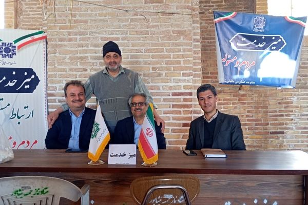  خدمت رسانی ادارات و سازمان‌های شهرستان نیشابور در میز خدمت نماز جمعه