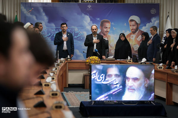 نشست صمیمی معاون پرورشی و فرهنگی وزیر آموزش و پرورش با دانشجویان رشته امورتربیتی و مسئولان تشکل‌های دانشجویی دانشگاه فرهنگیان