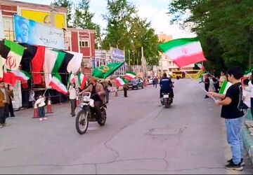 جشن امام رضایی دختران جان‌فدای انقلابی در پاتوق نوجوان شهر خرم‌آباد