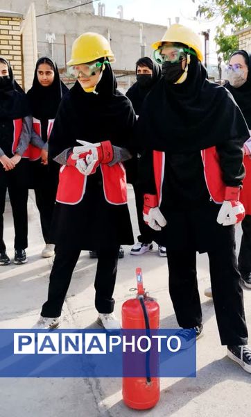 بیست و هفتمین مانور سراسری زلزله و ایمنی در مدارس شهرستان کلات